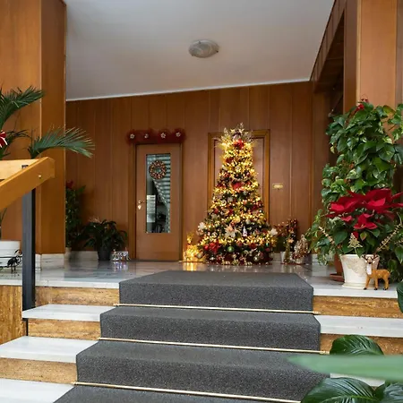 Splendido Con Terrazzo Lägenhet